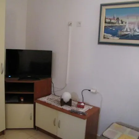 Fuer 5 Personen Zdravko 4 By Interhome