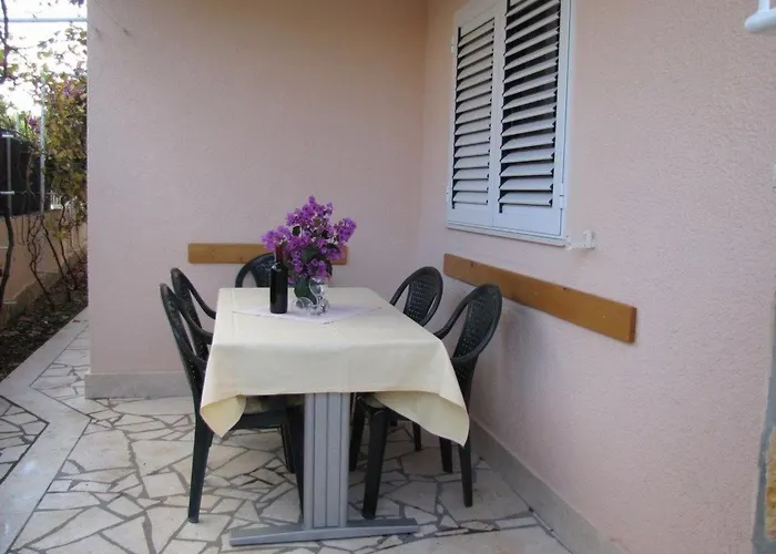 Fuer 5 Personen Zdravko 4 By Interhome